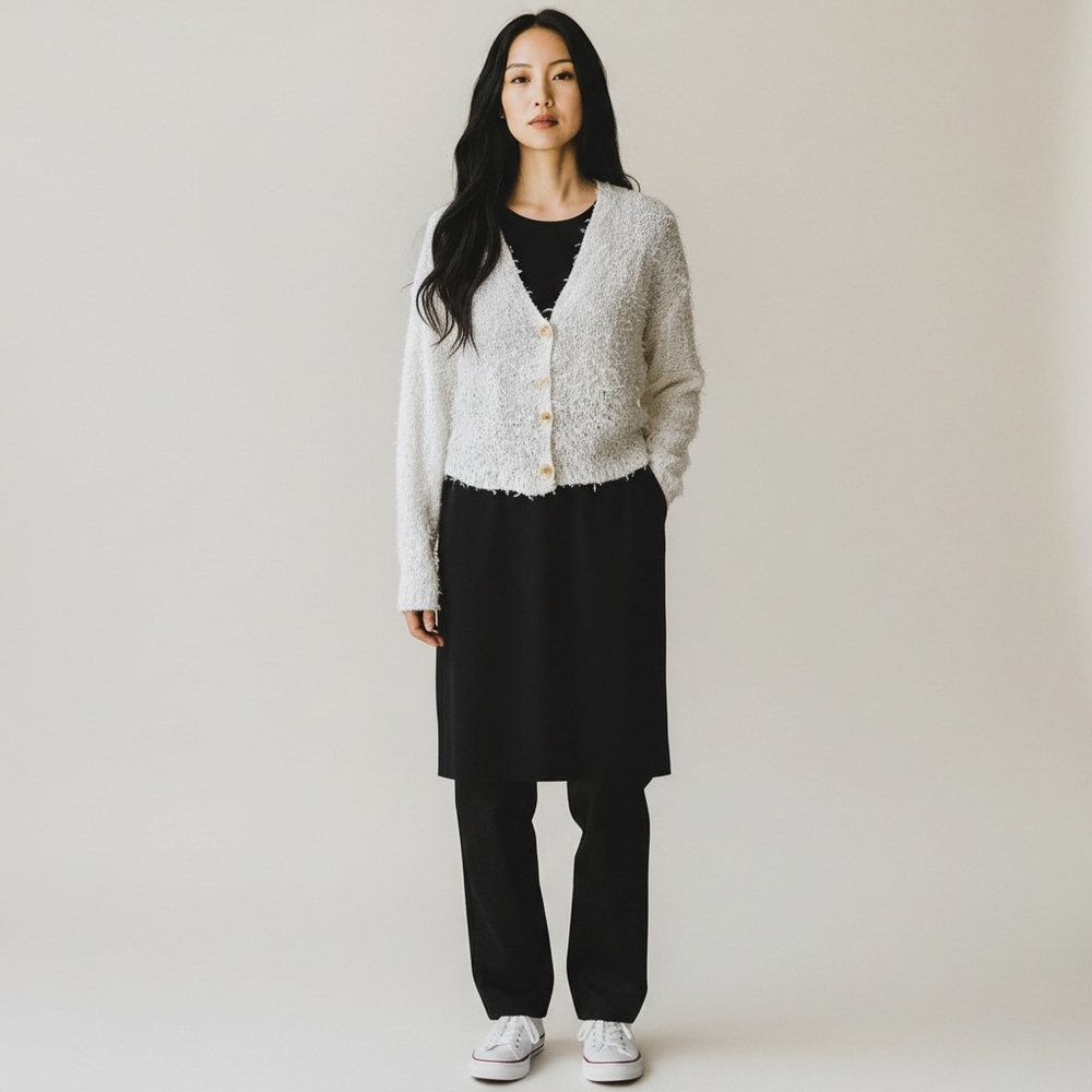 White Textured Button-Down Cardigan | Size M | Long Sleeve | NWT
